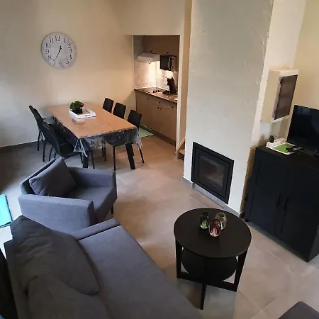 Hébergement de vacances Modern Holiday In With Terrace *