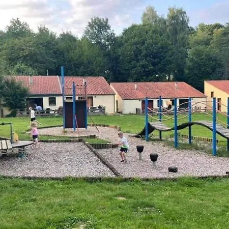 Modern Holiday In With Terrace Hébergement de vacances Virton